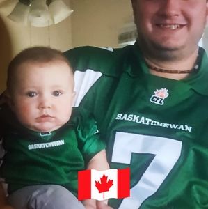 Meet your Posher, Troy